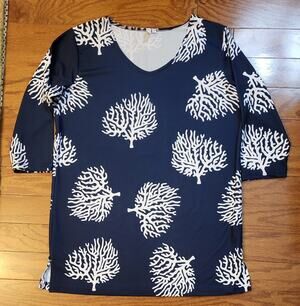Womens Tunic Shirt Petsche Size S Navy Blue with White Coral 3/4 Sleeve